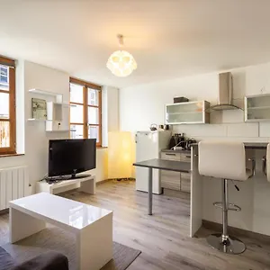Sleep In T2 Vieux Appartement
